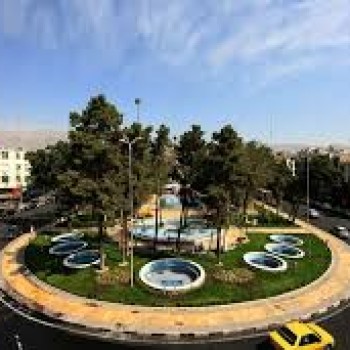 کلید سازی سیار و شبانه‌روزی در نارمک - باز کردن درب خودرو توسط پرسنل الوکلید